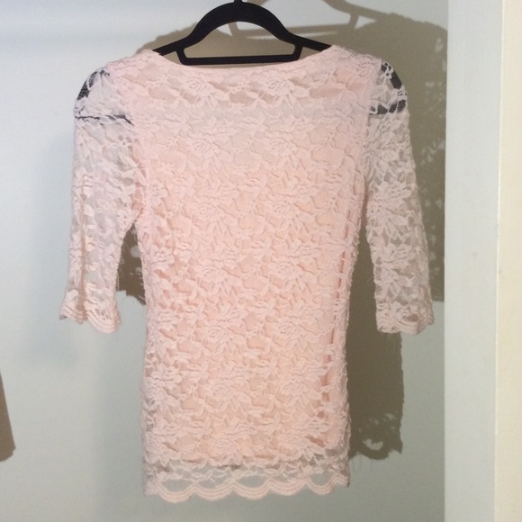 Lacey floral pink top - Picture 2 of 2